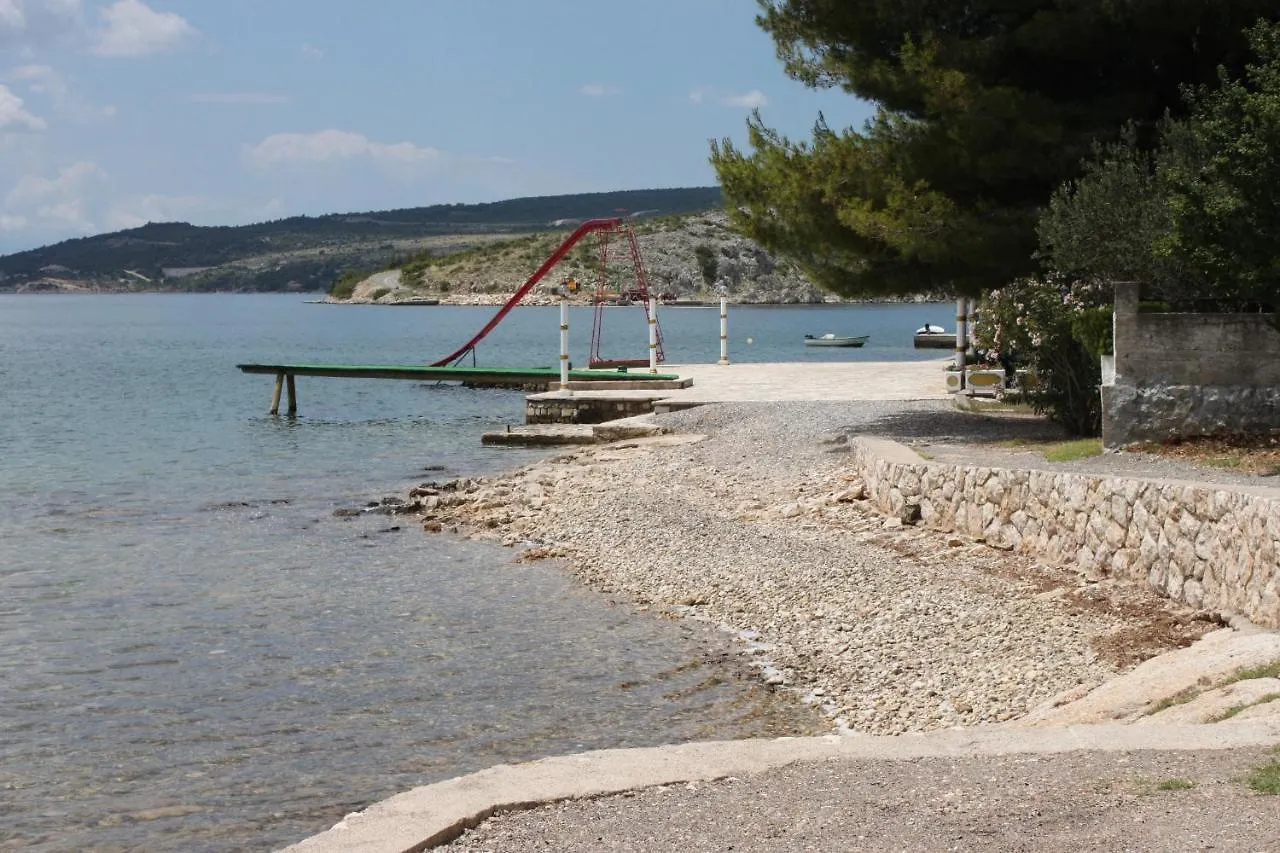 Apartments With A Parking Space Maslenica, Novigrad - 15482 Jasenice
