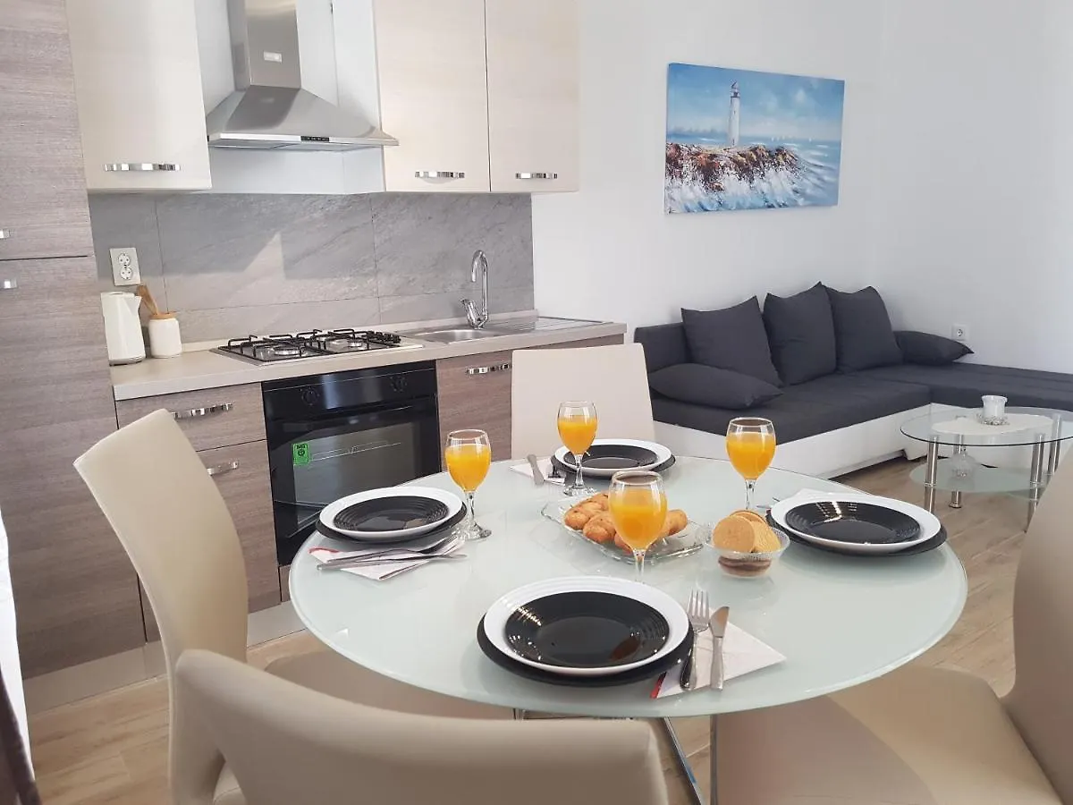 Apartments With A Parking Space Maslenica, Novigrad - 15482 Jasenice   Jasenice (Zadar)
