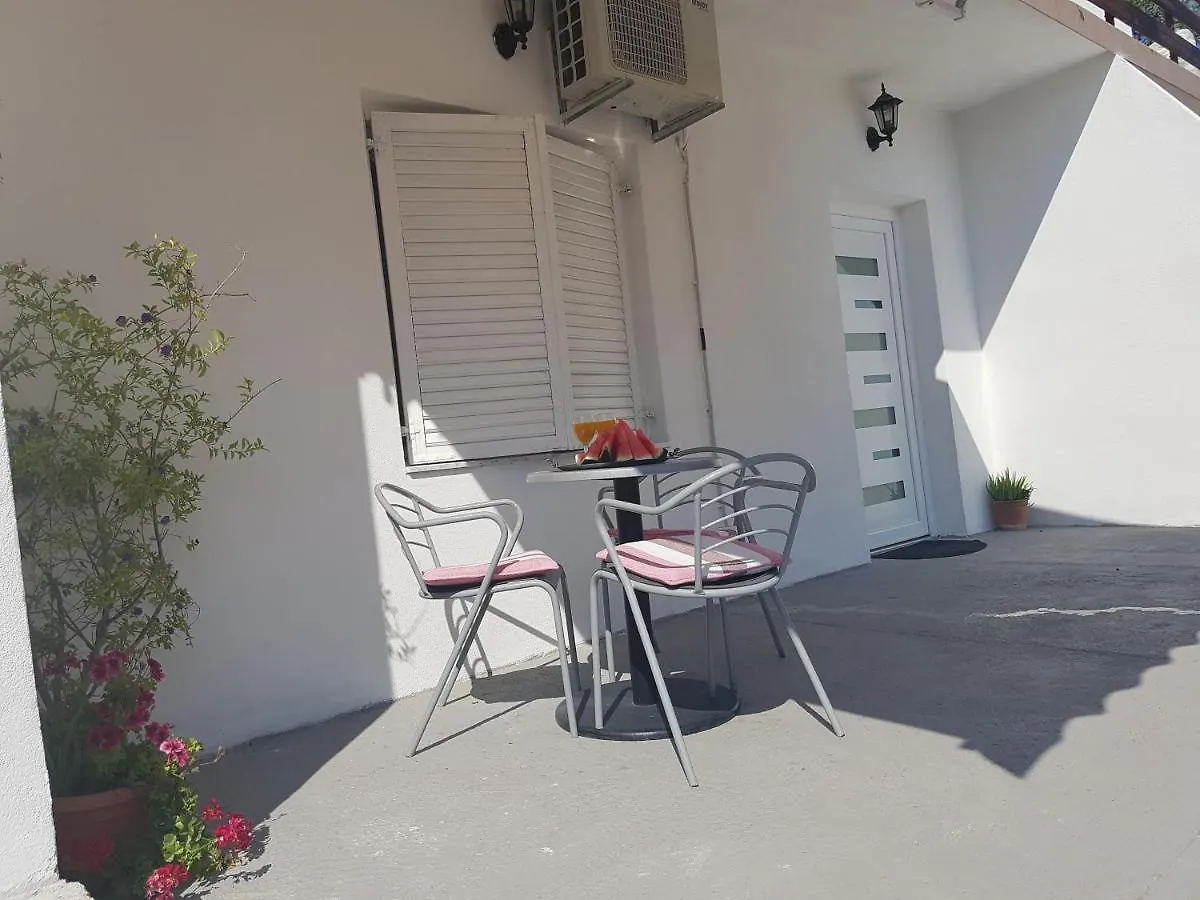 Apartments With A Parking Space Maslenica, Novigrad - 15482 Jasenice